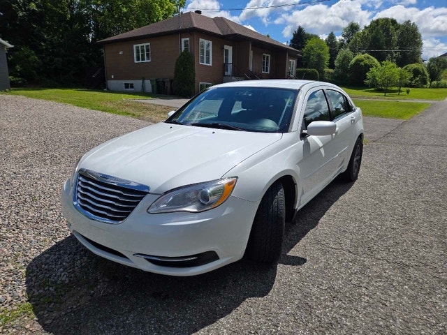 Chrysler 200 2014 V6