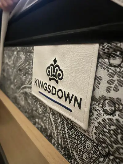Kingsdown Like-New Queen Mattress (Firm) –   + Protector, View more