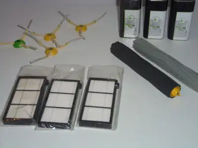 Purchased to use with iRobot 980, but compatible with many other models. - 4 new brushes - 3 new fil...