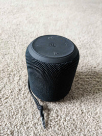 IPX7 waterproof Bluetooth speaker