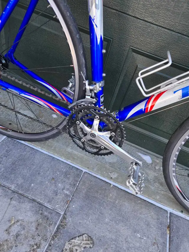 Trek SLR road bike  in Road in Barrie - Image 8