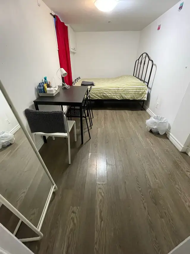 Room for rent Step Sheppard Yonge station  in Room Rentals & Roommates in City of Toronto - Image 9