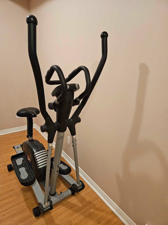 Cross Trainer Exercise Machine in Other in Moncton - Image 3