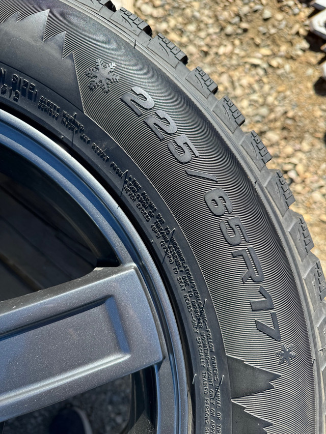 2014 Honda CRV tires rims, floor Mats and bug/rock deflector  in Tires & Rims in Prince George - Image 2