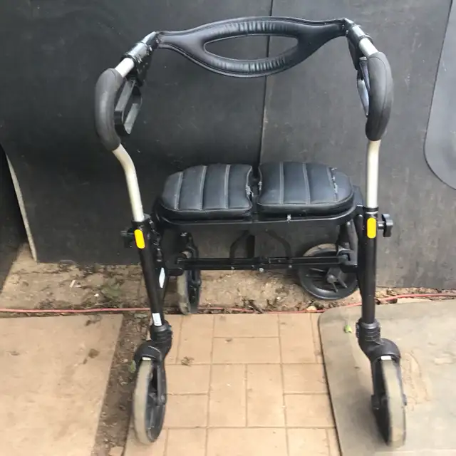 Evolution Trillium Medical walker64623145950977121