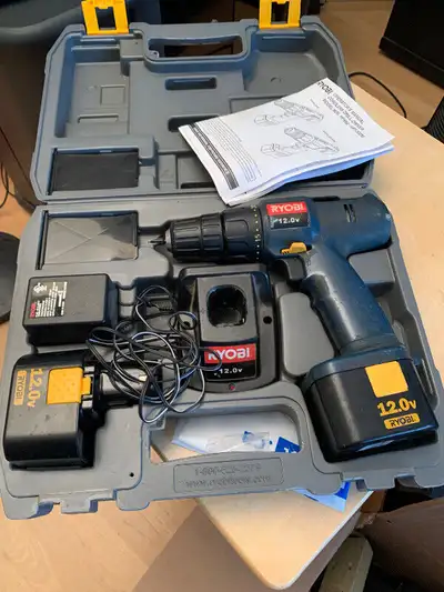 2 DRILL RYOBI DANS LEUR CASE, View more