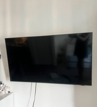 Samsung 50" 2022 Q60A QLED 4K Smart TV like new