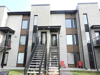 À LOUER – 2 060 $ / mois Disponible le 1er juillet 2026 2‑323, rue de l’Hippodrome, Gatineau (Aylmer...