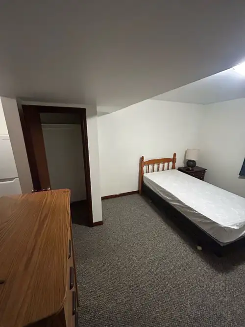 Downtown Brampton, private furnished room(s) available for rent. In walking distance to bus terminal...