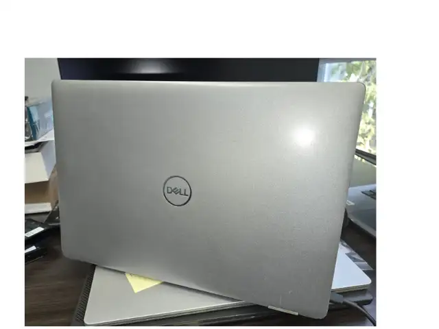 Dell Latitude 533063660964686209122
