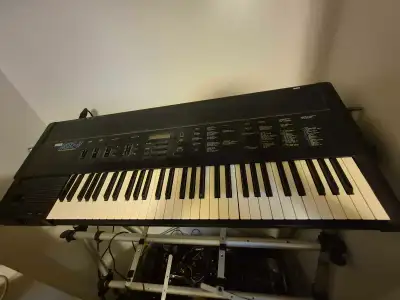 Korg DSS-1 Vintage Sampling Keyboard with Analog Filters, View more