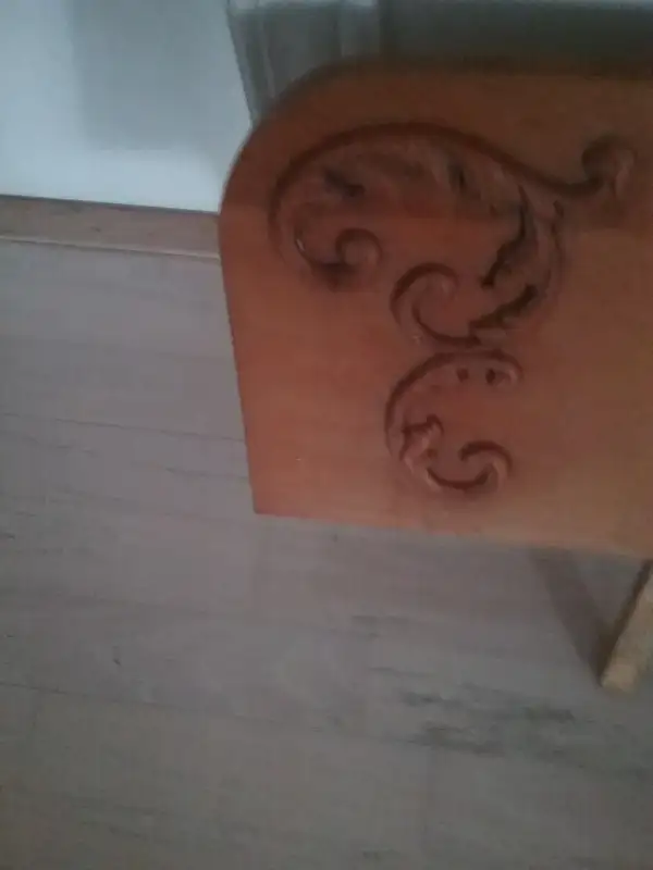 Tête de buffet antique Type 'Side Board'  ♤♤ in Hutches & Display Cabinets in Québec City - Image 5