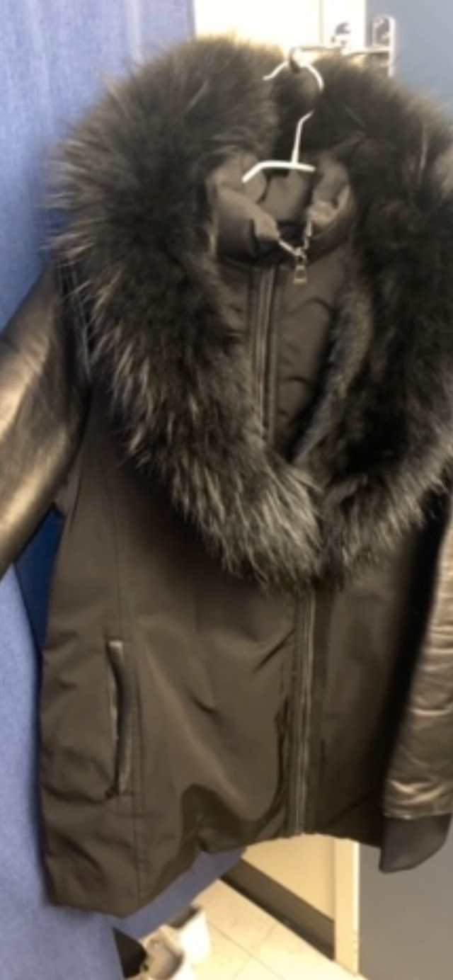 Manteau rudsak femme | Femmes - Hauts et vêtements d'extérieur | Laval/Rive  Nord | Kijiji