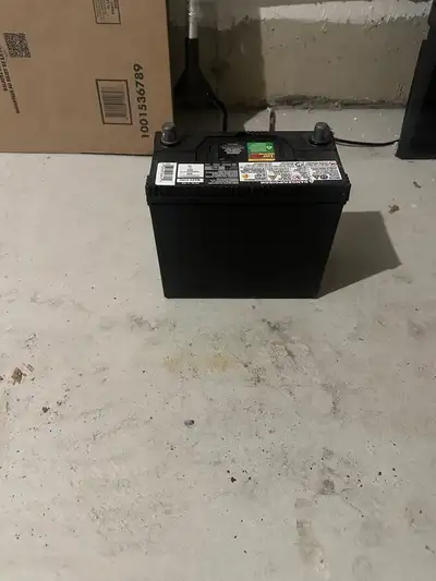 EverStart MAXX-51R car battery Purchased fairly used but never installed it. Stored properly indoors...