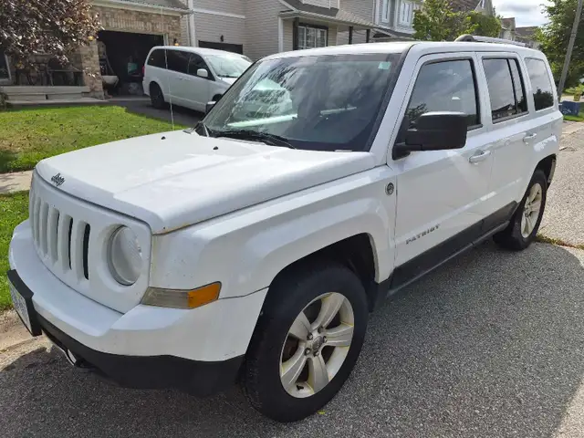 2016 JEEP PATRIOT $1200 FCFS NEED GONE TODAY