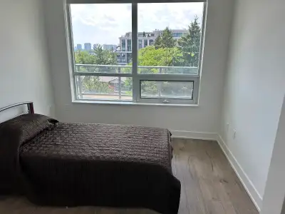 2.5 Bedroom Condo Unit with 2 bathrooms located on Bayview Ave. and Sheppard Ave in North York Great...