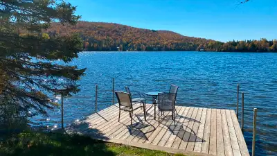 Nous avons 6 chalets disponible! Texto 514-969-3677 SITE WEB - www.lakefrontchalets.com 5 CAC www.la...