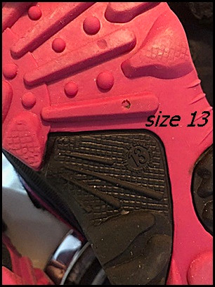 Sz 13 Girls Winter Boots $7 in Clothing - 5T in Winnipeg - Image 4