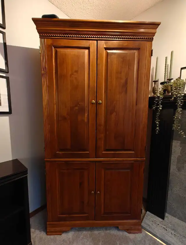 Corner Media Center