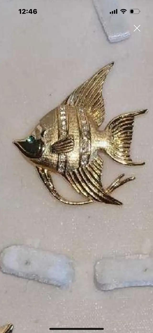 VINTAGE PIN/BROOCH (Just lik new) in Arts & Collectibles in Regina - Image 2