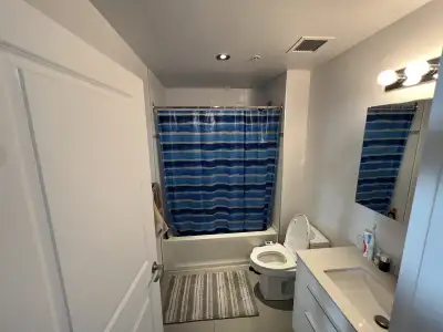 I am subletting my apartment Dec 15, 2025 - Jan 5, 2026. It is fully equipped with all the furniture...