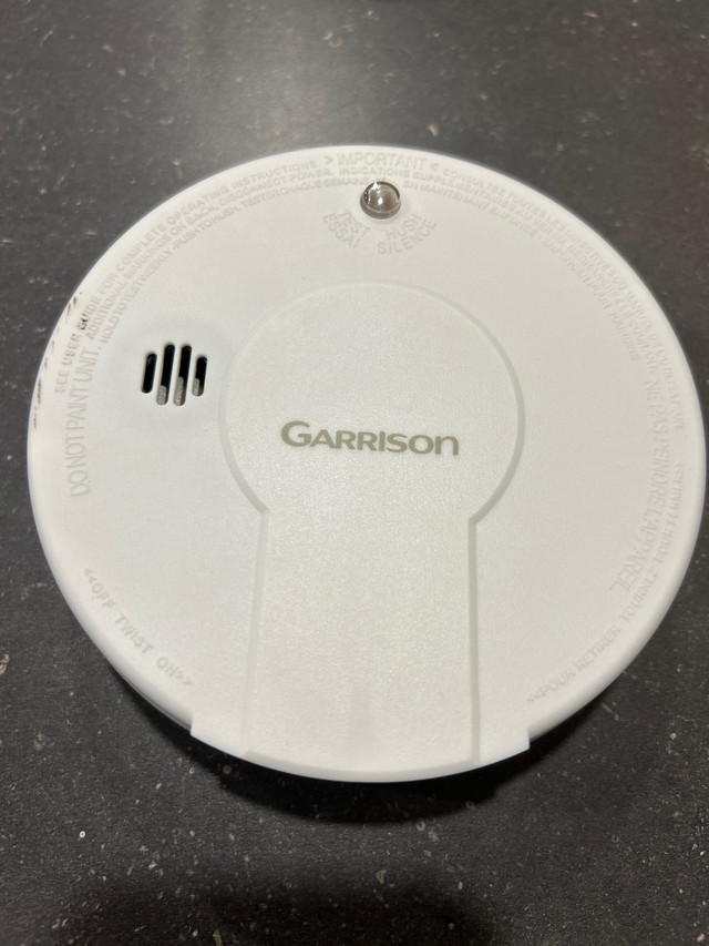 Battery smoke alarm in Other in North Bay