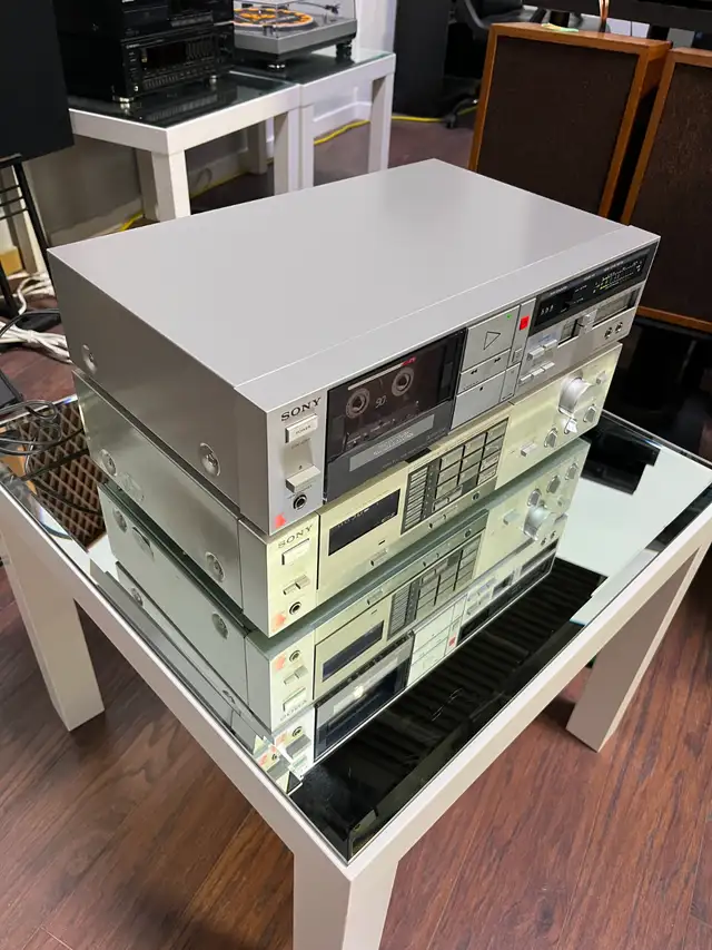Vintage Sony Receiver/ Cassette Deck in Stereo Systems & Home Theatre in City of Toronto - Image 4