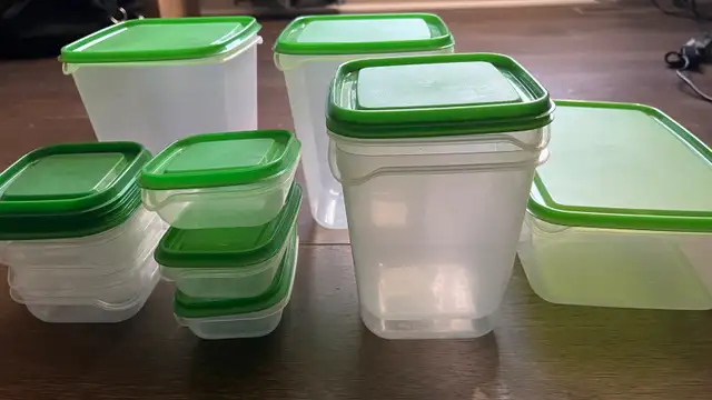 Food containers with lids (IKEA)628637366677771214