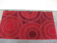 Modern Circles 3D Shag Burgundy/ Ruby Red Area Rug 3' x 5'