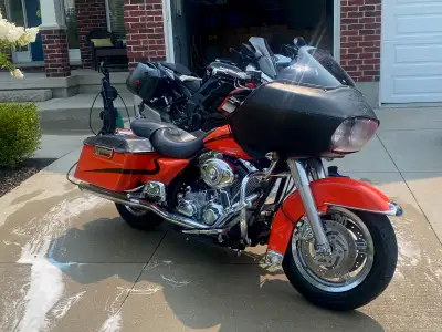 Cam exhaust power commander power amp extra speakers clutch true Reinhardt dual exhaust and many oth...