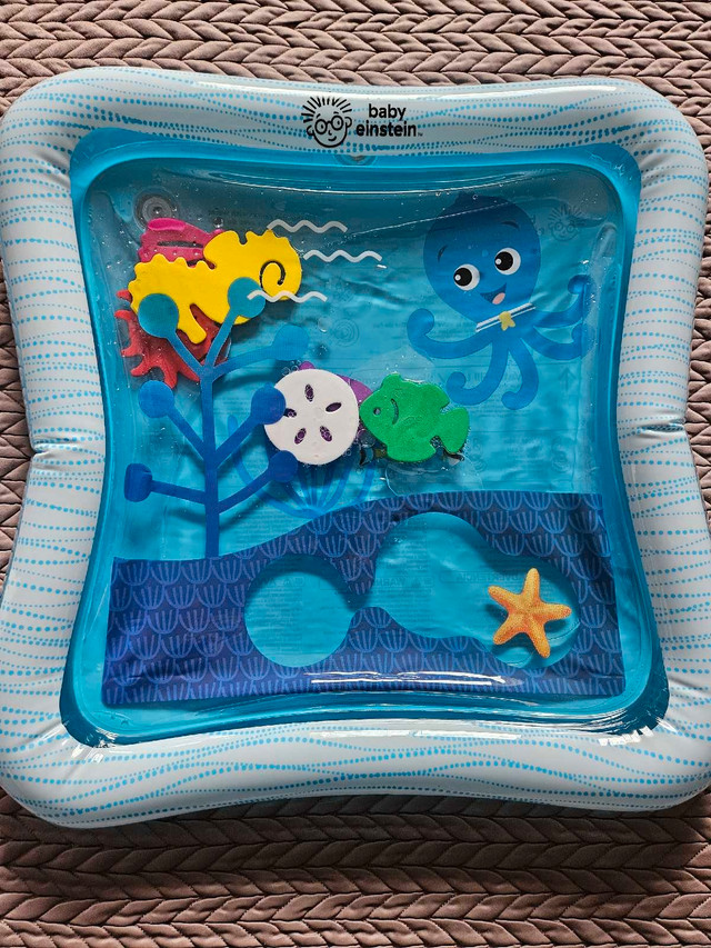 Baby Einstein Opus's Ocean of Discovery Tummy Time Water Mat in Toys in Leamington