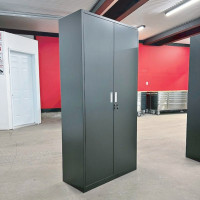 Grande armoire de garage robuste à deux portes, SNAP-IN