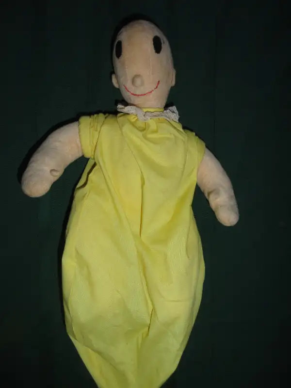 POPEYE BÉBÉ SWEE'PEA VINTAGE  '80 in Toys & Games in Québec City - Image 2