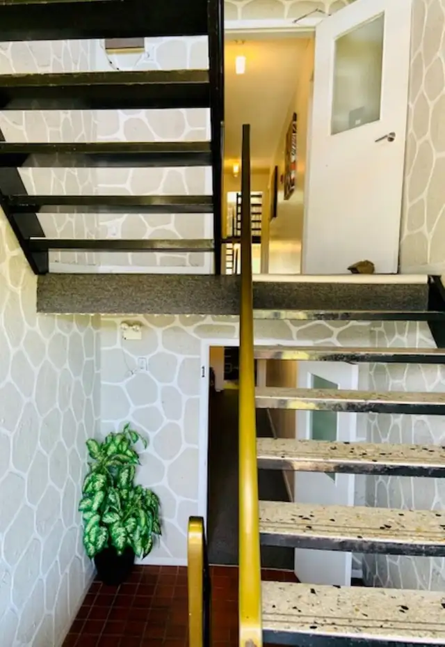 Loge 51/2 41/2 31/2 Bromont remise et stationnement privé inclus in Long Term Rentals in Granby - Image 7