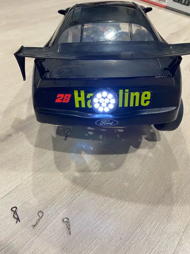 RC Car 1:10 scale63793683069313123