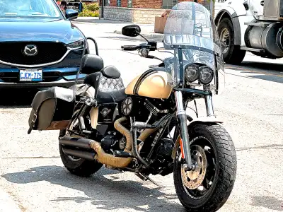 Low Km’s Good shape. Colour unique to 2014, little over 11K , add on new sadleman seat, clip on wind...