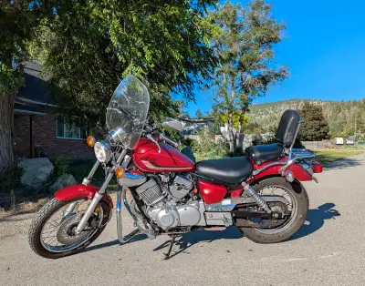 2016 Yamaha V Star 250 in very good condition. Great starter bike with only 16,537 kms. Runs very sm...
