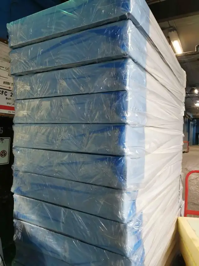 matelas, sommier, lit, simple|double|queen|king à vendre in Beds & Mattresses in City of Montréal - Image 8