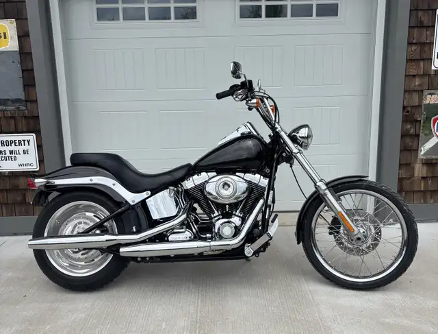 2009 Harley Davidson softail custom in Other in Bedford - Image 3