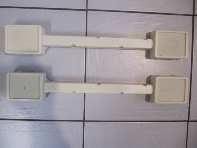 Vintage Appliance Rollers Item# 46-0600-4 Made In Canada C1970s in Refrigerators in Mississauga / Peel Region - Image 2