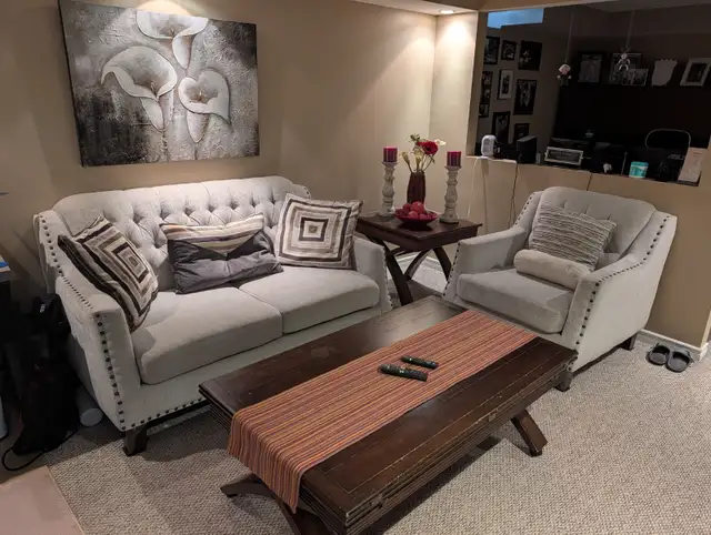 GORGEOUS Loveseat and chair, with extendable coffee, end tables