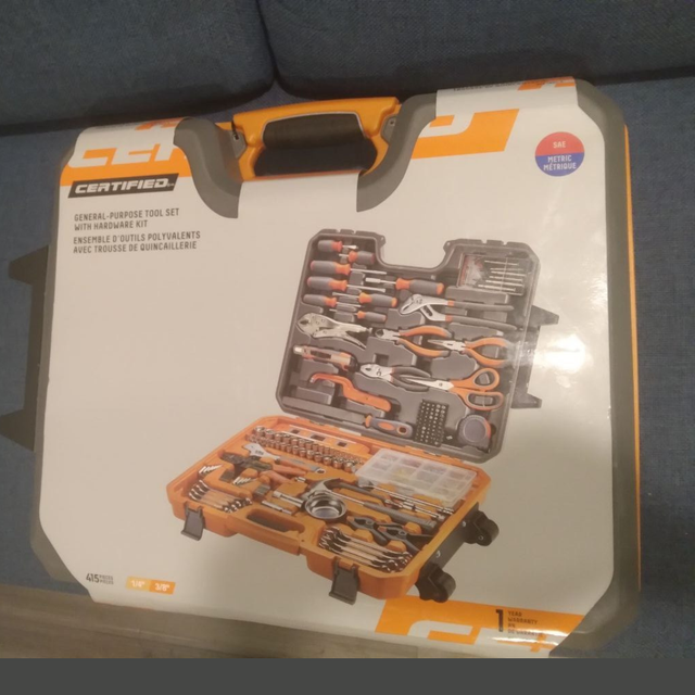 Must Be Picked Up ASAP(Moving to Van)Retail price$113-SEALED64519993855873121