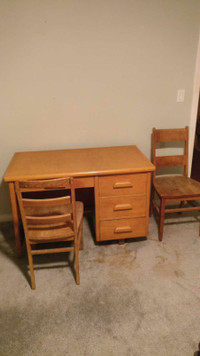 Vintage maple teachers desk with oak chair
