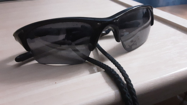 Oakley Half Jacket sunglasses BLACK in Other in Leamington - Image 2