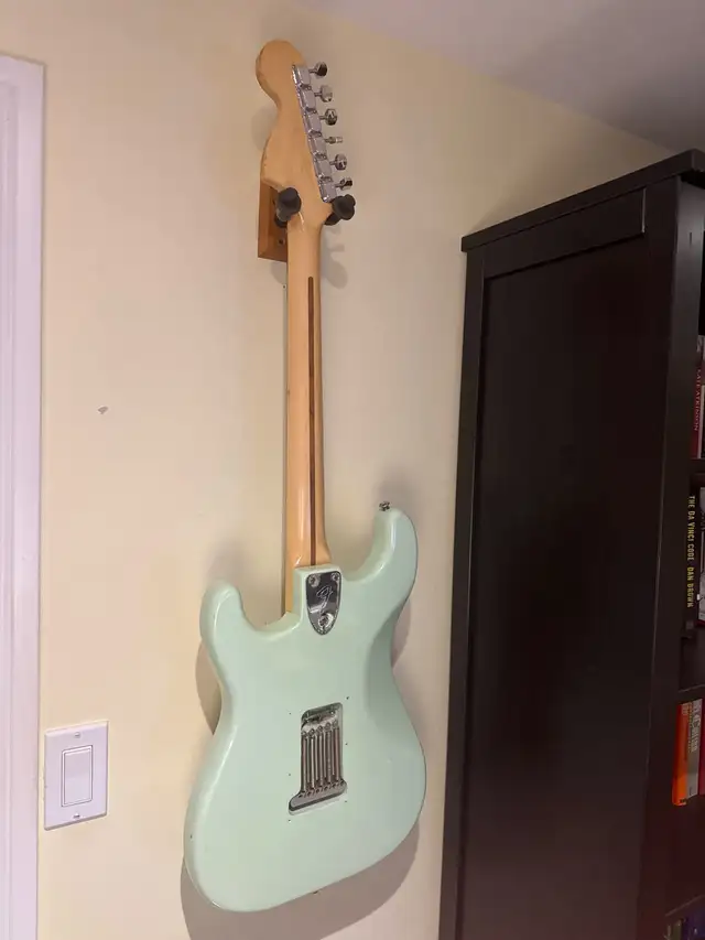 Fender Stratocaster  in Guitars in Oakville / Halton Region - Image 5