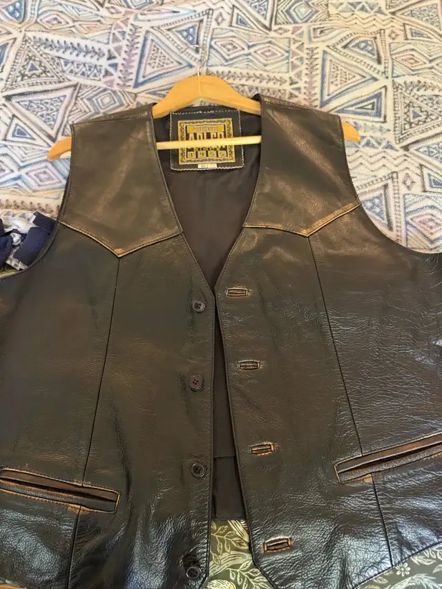 Adler Leather Vest XL in Men's in Kitchener / Waterloo - Image 2