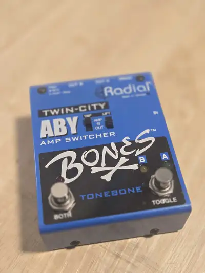 Radial Twin-City ABY Switching Pedal , View more