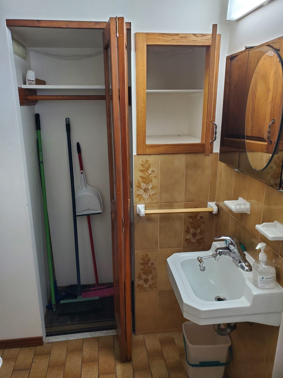 Joli 2 1/2 très propre, style loft à loyer — photo 3