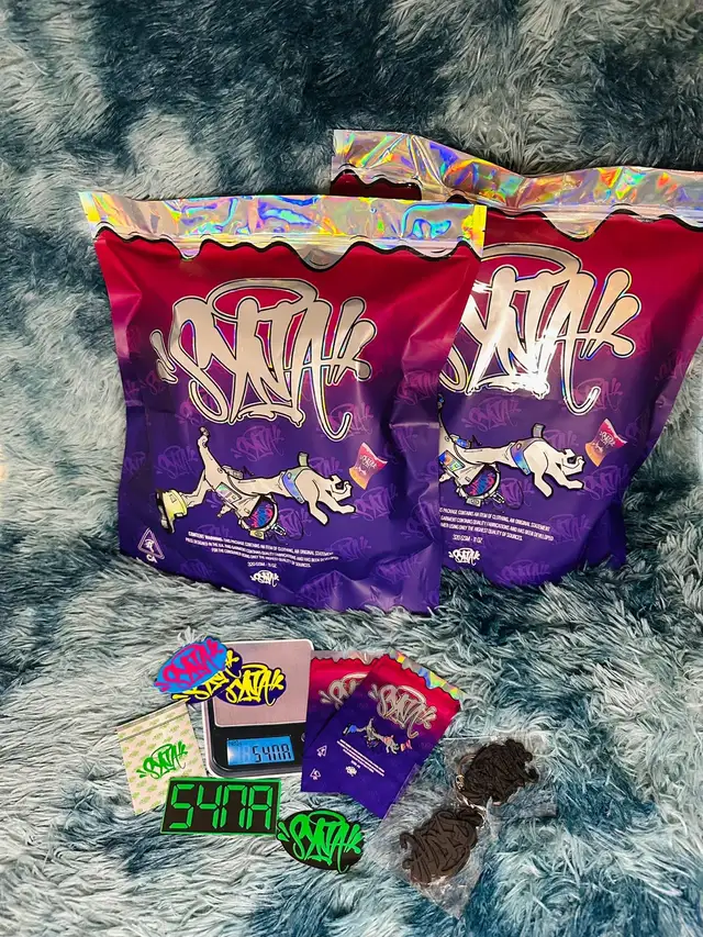 Hoodie and sweatpants in Men's in City of Toronto - Image 3