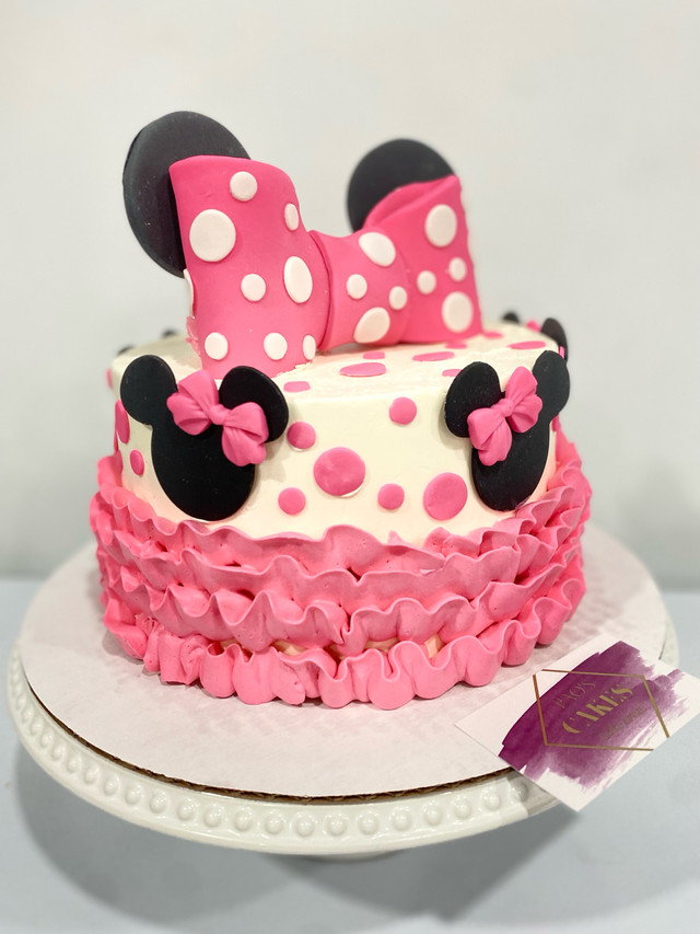 Minnie Mouse birthday cake GTA cakes desserts  in Other in Oakville / Halton Region - Image 4